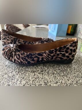 Natural Soul Brown and Black Leopard-Print Ballet Flats